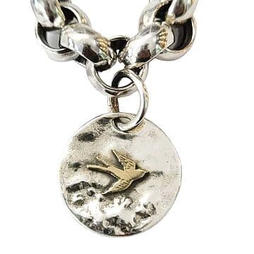MEDALHA 2CM PRATA COM ANDORINHA OURO