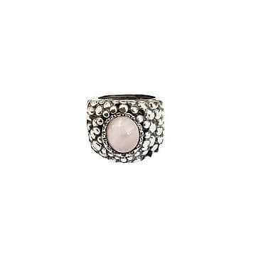 ARGOLÃO DE GRANITOS DE PRATA COM QUARTZO ROSA.