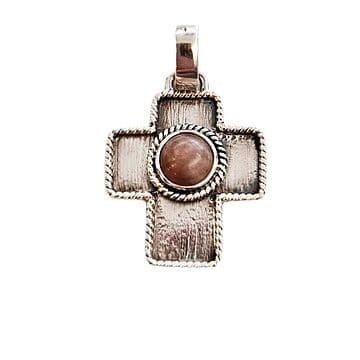 CRUZ PRATA 2,5CM/CORDA PEDRA LUA ROSA