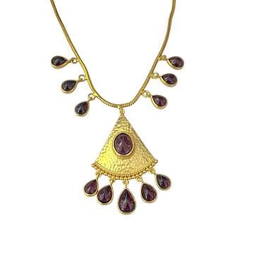 COLAR COBRA LATÃO COM BANHO OURO 24KT, COM PENDENTE E GRANADAS