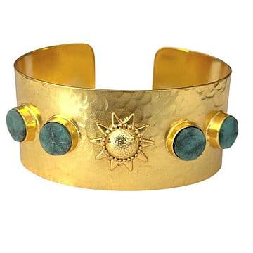 ESCRAVA LATÃO COM BANHO OURO 24KT, COM SOL E 4 RAIZ DE ESMERALDA
