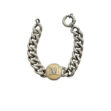 PULSEIRA PRATA BARBELA BATIDA COM MEDALHA MARFIM VEGETAL E INICIAL